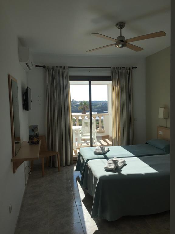 Hostal Sa Prensa Ciutadella  Ruang foto