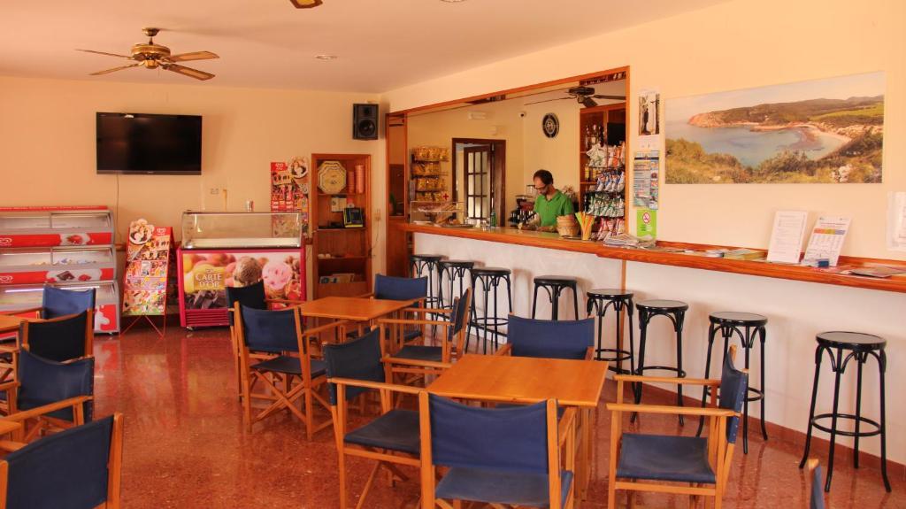 Hostal Sa Prensa Ciutadella  Bagian luar foto